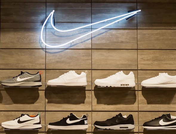 Об обуви бренда Nike и интернет-магазинах